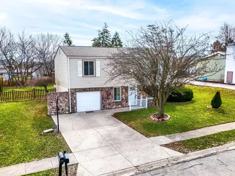 1026 Rosewood Dr, Marysville, OH 43040