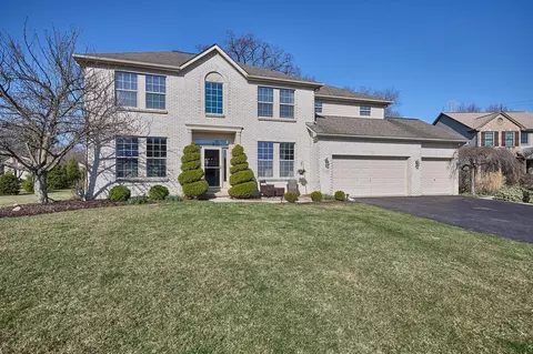 7488 Bold Venture Ct, Lewis Center, OH 43035