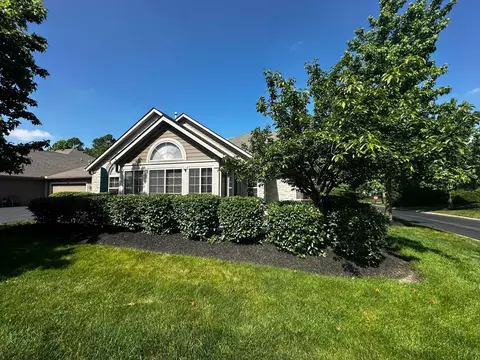 4163 Windbud Dr, New Albany, OH 43054
