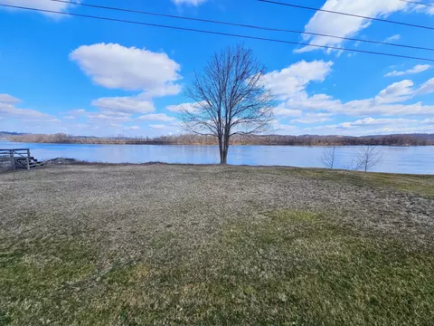 7307 State Route 7 S, Gallipolis, OH 45631