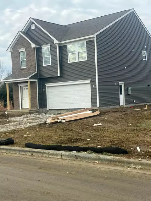 8273 Alban Woods Way NW, Canal Winchester, OH 43110