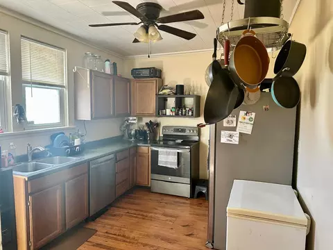 306 Gill Ave, Galion, OH 44833