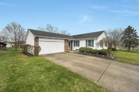1354 Woodline Dr, Marysville, OH 43040
