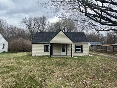 1678 Dewberry Rd, Columbus, OH 43207
