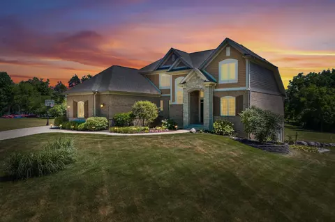 810 George Allen Dr, South Vienna, OH 45369