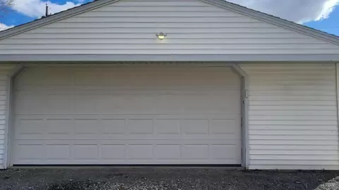 430 N Simon St, Ada, OH 45810 photo 2