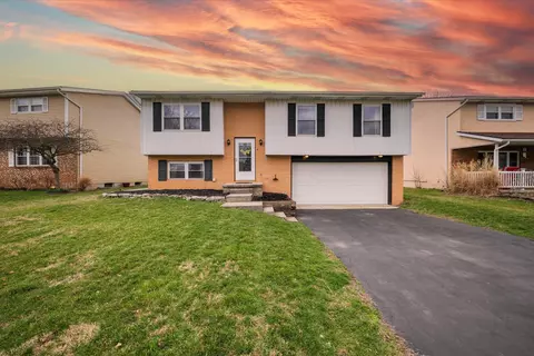 850 Lantern Dr, Marysville, OH 43040