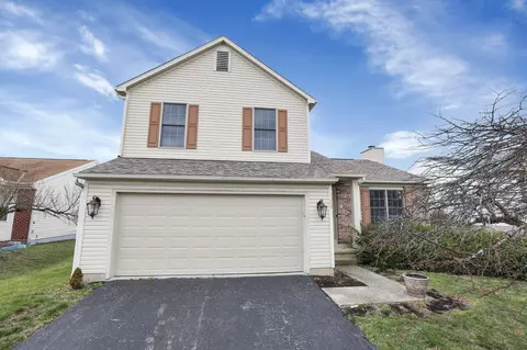 1009 Clifton Chase Dr, Galloway, OH 43119