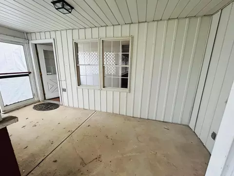 Exterior - 70 E Columbus St, Lithopolis, OH 43136 photo 3 of 12
