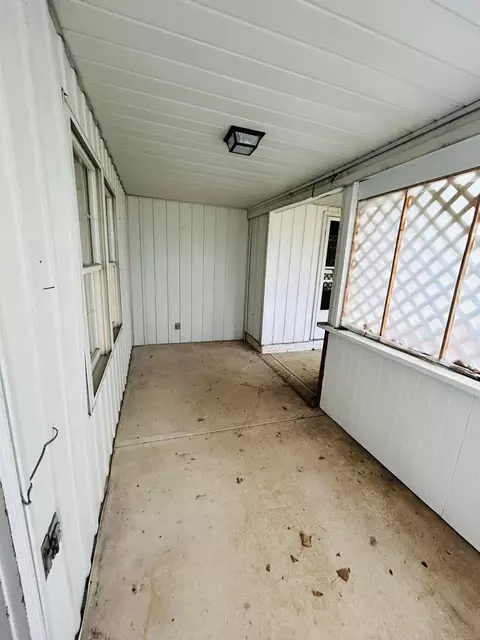 Exterior - 70 E Columbus St, Lithopolis, OH 43136 photo 4 of 12