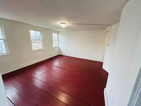 Bedroom - 70 E Columbus St, Lithopolis, OH 43136 photo 5 of 7