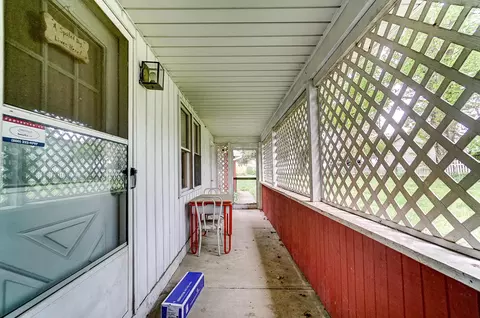 Exterior - 70 E Columbus St, Lithopolis, OH 43136 photo 5 of 12