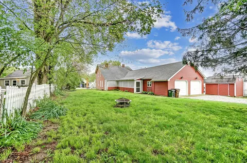 Exterior - 70 E Columbus St, Lithopolis, OH 43136 photo 9 of 12