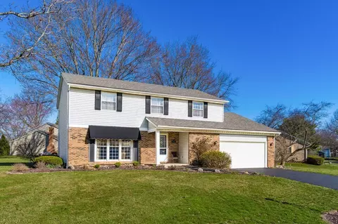 10180 S Crosset Hill Dr, Pickerington, OH 43147