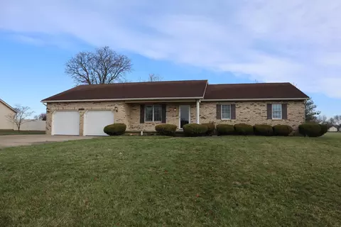 1426 Greensview Ln, Washington Court House, OH 43160