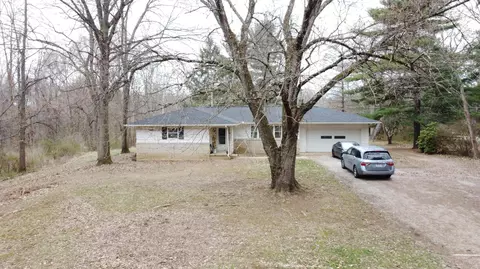 4055 Brook Rd NW, Lancaster, OH 43130