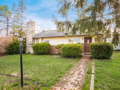 936 Elaine Rd, Columbus, OH 43227