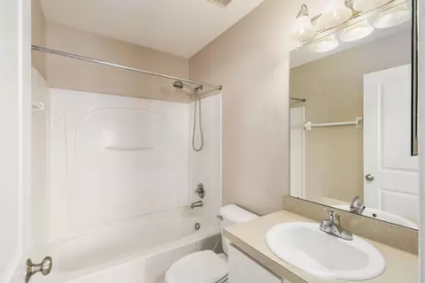 Bath - 5164 Twin Falls Dr, Dublin, OH 43016 photo 3 of 3