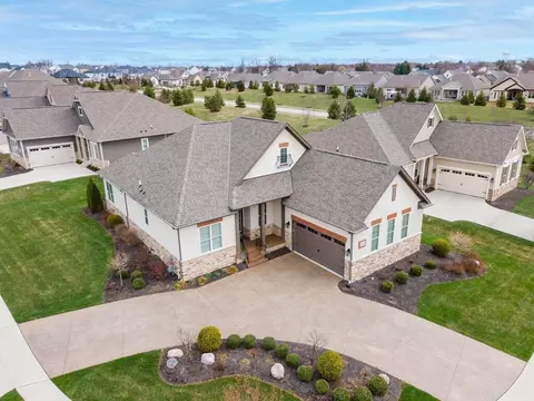9636 Fair Oaks Dr, Powell, OH 43065