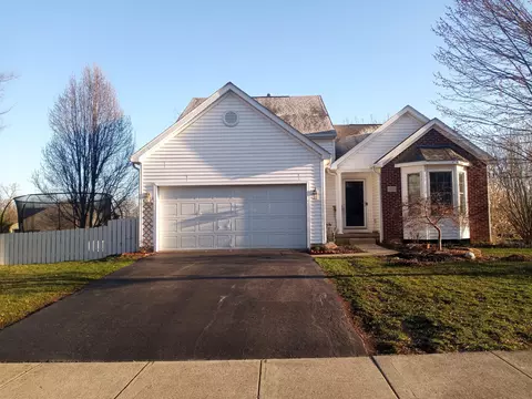 6390 Streams End Dr, Canal Winchester, OH 43110