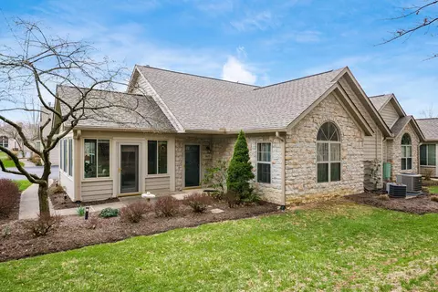 5615 Meadowood Ln, Westerville, OH 43082