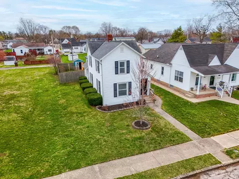 119 Park St, Circleville, OH 43113 photo 2