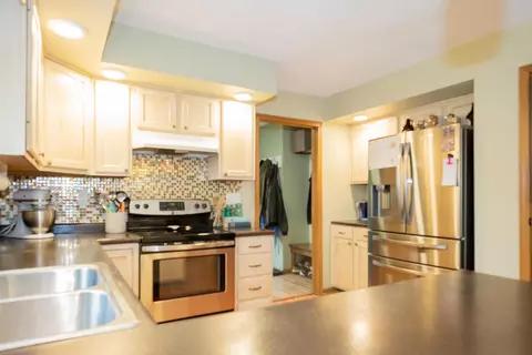 Kitchen - 6834 Cable Rd, Cable, OH 43009 photo 4 of 5
