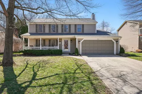 1233 Wallean Dr, Westerville, OH 43081