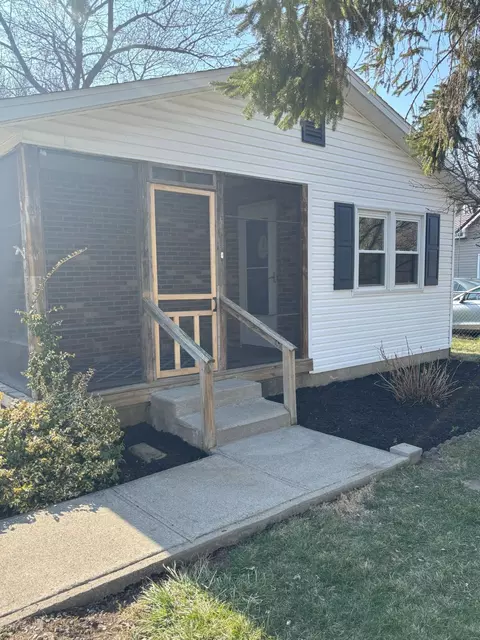 1417 Forest St, Washington Court House, OH 43160