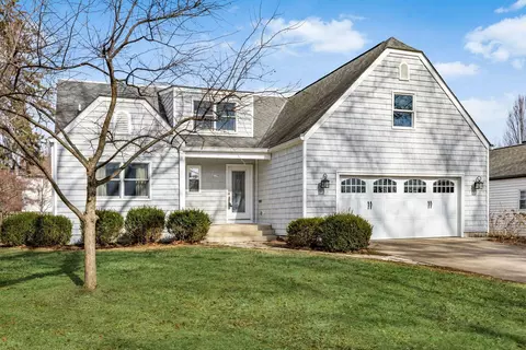 2770 Sherwood Rd, Bexley, OH 43209