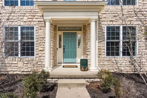 Exterior - 6465 Greenstone Loop, Dublin, OH 43016 photo 2 of 11