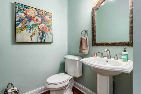 Bath - 6465 Greenstone Loop, Dublin, OH 43016 photo 1 of 9