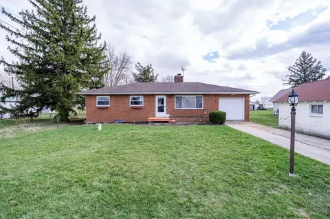 12379 State Route 316, Williamsport, OH 43164