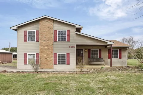 4487 Fremar Rd NE, Lancaster, OH 43130