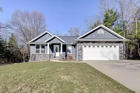 625 Grand Ridge Dr, Howard, OH 43028