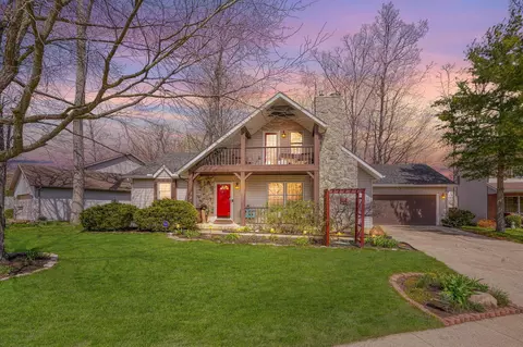 1352 Oak Knoll Ct, Marysville, OH 43040