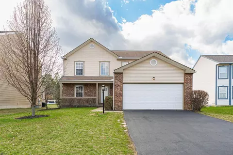 657 Sleigh Ct, Pataskala, OH 43062
