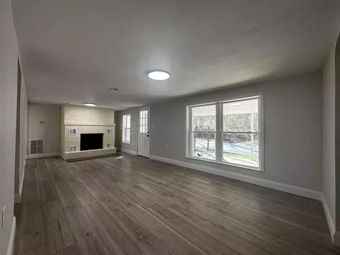 Living - 9808 Alderman Rd, Millfield, OH 45761 photo 2 of 4