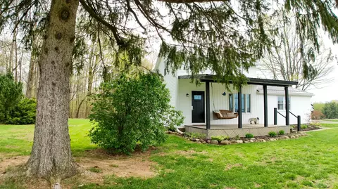 14642 Fredericktown Amity Rd, Fredericktown, OH 43019