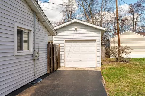 260 E Stafford Ave, Worthington, OH 43085 photo 2