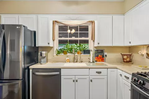 451 Normandy Dr, Marion, OH 43302 photo 12