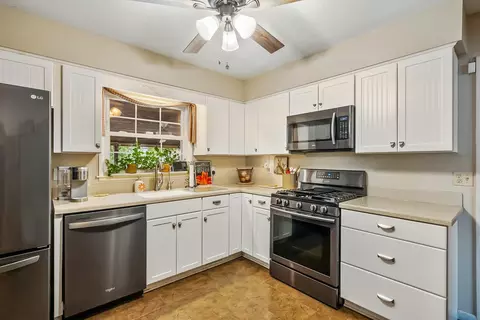 451 Normandy Dr, Marion, OH 43302 photo 5