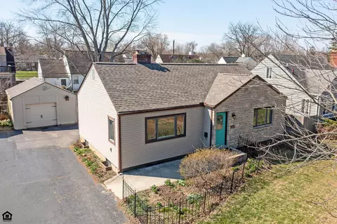 2033 Zollinger Rd, Columbus, OH 43221