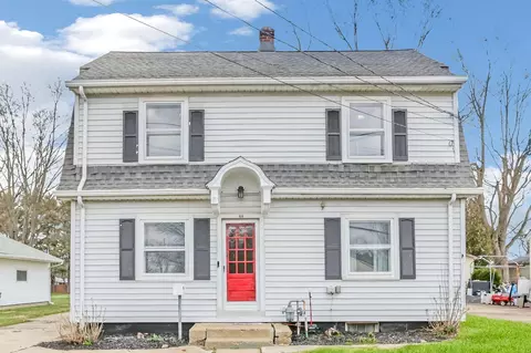66 N 40th St, Newark, OH 43055