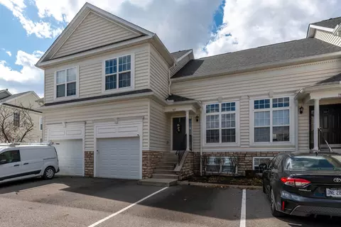 303 Hemlock Ravine Dr, Blacklick, OH 43004