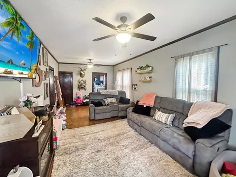 113 Chestnut St SE, Corning, OH 43730 photo 3