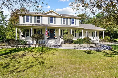5582 Plantation Rd, Sunbury, OH 43074