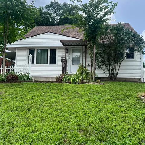 223 N Cherrywood Ave, Dayton, OH 45403