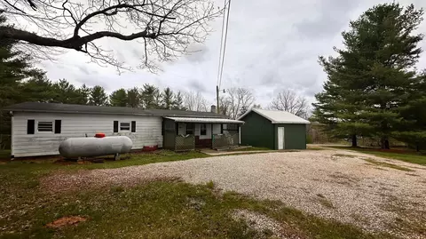 8771 Pleasantview Rd SE, Bremen, OH 43107