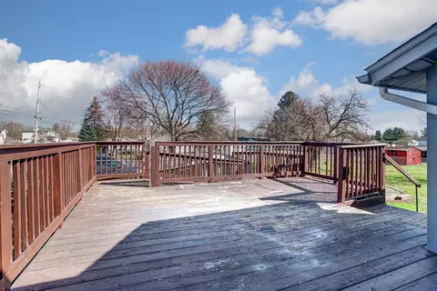 Exterior - 82 Schryver Rd, Columbus, OH 43207 photo 6 of 9